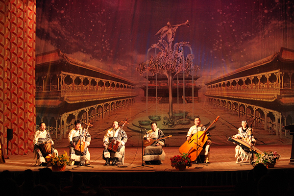 Японы Урлагийн Их наадамд Монголчууд оролцлоо